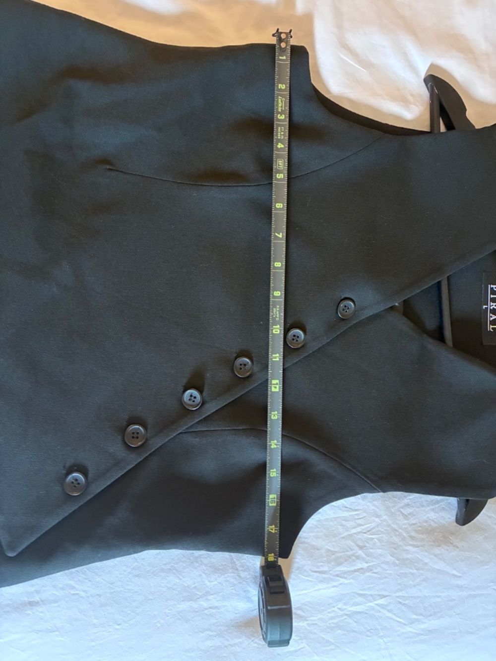 Vest - Picture 4 of 5